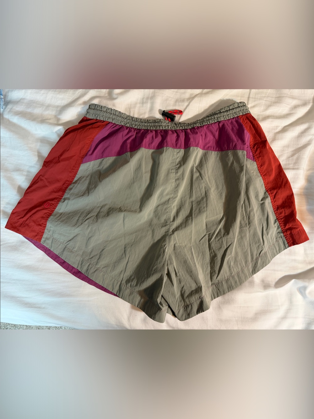 lululemon athletica Colorblock Elastic Waist Skort — Gray, Red & Purple Accent